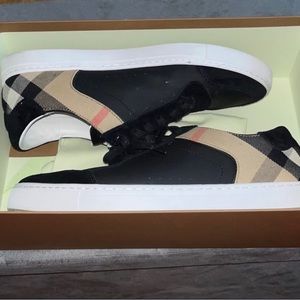 Men’s Burberry shoes